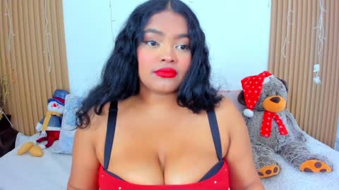 Snapshot of rileydolly chatting on 12/10/24, 03:41 RileyDolly online show from 12/10/24, 03:41