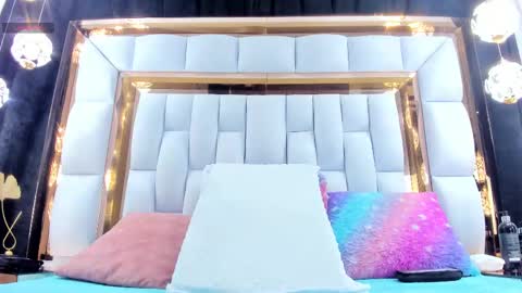 Riley online show from 09/18/25, 11:45