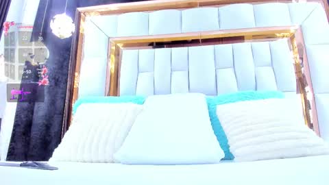 Snapshot of rileysweett chatting on 02/26/26, 11:53 Riley online show from 02/26/26, 11:53