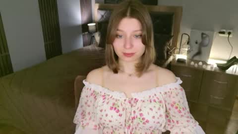 Snapshot of rinacake chatting on 05/16/26, 10:23 rinacake online show from 05/16/26, 10:23