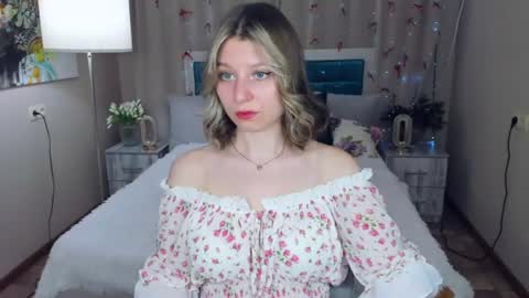 Snapshot of rinacake chatting on 07/10/26, 10:18 rinacake online show from 07/10/26, 10:18