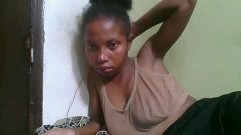 Snapshot of rinah654271 chatting on 02/14/26, 04:59 rinah654271 online show from 02/14/26, 04:59