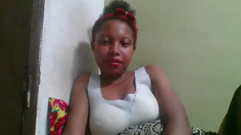 rinah654271 online show from 04/21/26, 03:17