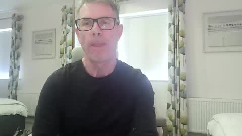 Snapshot of ringomar chatting on 09/26/25, 08:29 Rob online show from 09/26/25, 08:29