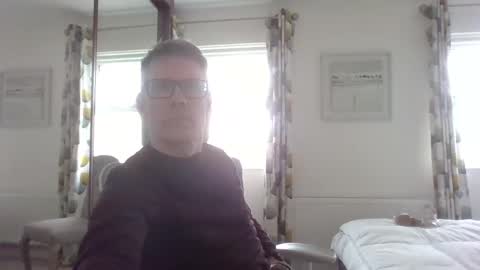 Snapshot of ringomar chatting on 11/15/25, 02:13 Rob online show from 11/15/25, 02:13