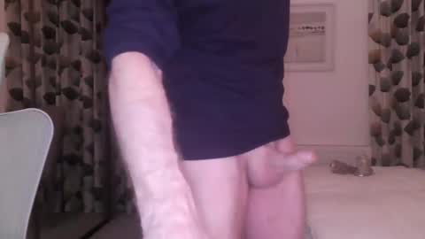 Snapshot of ringomar chatting on 11/17/25, 07:47 Rob online show from 11/17/25, 07:47