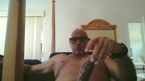 RioNel online show from 12/17/25, 06:14