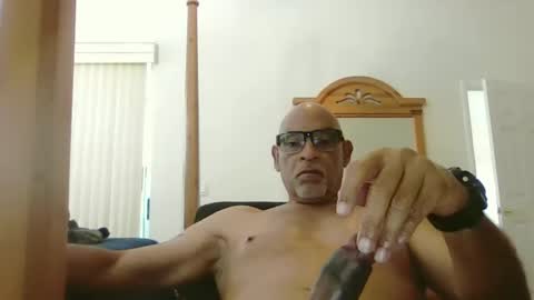 Snapshot of rionel chatting on 04/28/26, 04:56 RioNel online show from 04/28/26, 04:56