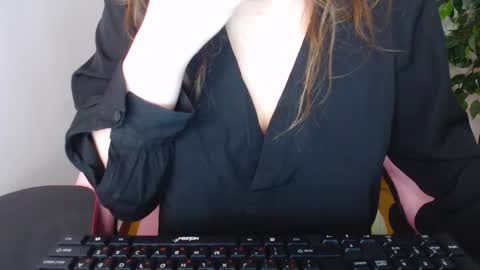 Snapshot of ripe_cherries chatting on 09/20/25, 08:10 Ripe cherries online show from 09/20/25, 08:10