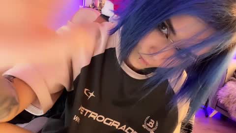   DianaBrite            fansl y online show from 12/24/24, 10:28