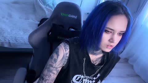   DianaBrite            fansl y online show from 01/17/25, 11:49