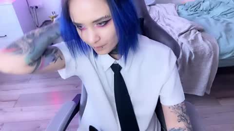   DianaBrite            fansl y online show from 02/26/25, 01:52