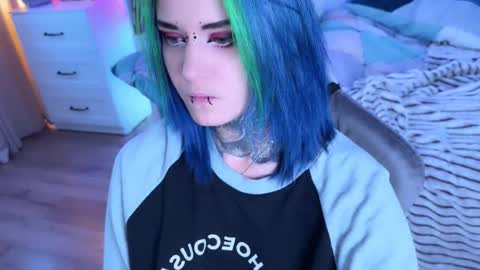   DianaBrite            fansl y online show from 09/30/25, 12:21