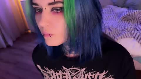   DianaBrite            fansl y online show from 10/16/25, 05:25