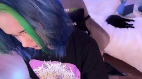   DianaBrite            fansl y online show from 10/22/25, 01:55