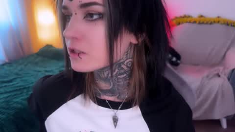   DianaBrite            fansl y online show from 03/17/26, 01:03