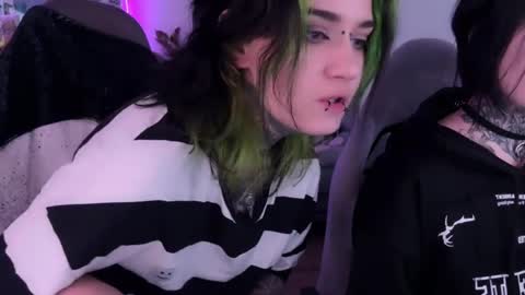   DianaBrite            fansl y online show from 04/05/26, 10:01