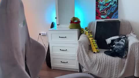   DianaBrite            fansl y online show from 06/06/26, 01:27