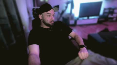 Snapshot of riptid3_ chatting on 02/18/25, 11:41 Ask Me online show from 02/18/25, 11:41