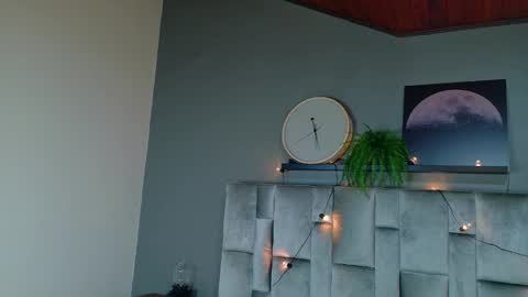 RIRI  online show from 11/29/25, 11:35