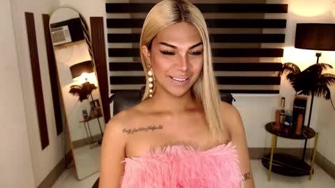 riri online show from 01/22/25, 03:29