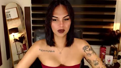 Snapshot of ririmoorets chatting on 01/19/26, 06:50 riri online show from 01/19/26, 06:50