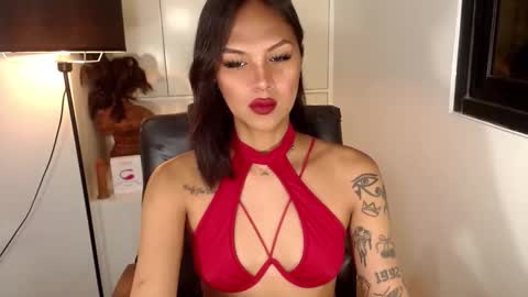 Snapshot of ririmoorets chatting on 02/24/26, 09:40 riri online show from 02/24/26, 09:40