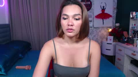 Snapshot of risque_asiancassandra chatting on 03/02/25, 06:05 Miss Cassie online show from 03/02/25, 06:05