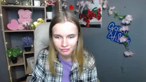 Snapshot of ritakiskis chatting on 05/27/26, 02:08 ritakiskis online show from 05/27/26, 02:08