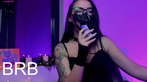 Snapshot of ritasunset chatting on 11/18/25, 02:54 Miss Rita online show from 11/18/25, 02:54