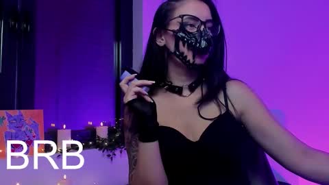 Snapshot of ritasunset chatting on 11/25/25, 10:59 Miss Rita online show from 11/25/25, 10:59