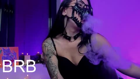 Snapshot of ritasunset chatting on 11/26/25, 12:06 Miss Rita online show from 11/26/25, 12:06