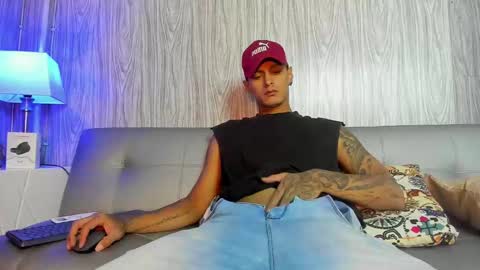 Snapshot of rivernbalderr chatting on 09/17/25, 02:57 Its Rivern Show online show from 09/17/25, 02:57