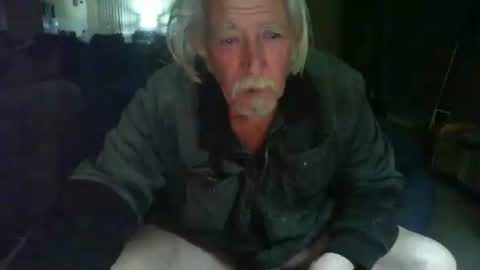 riveratggg online show from 01/01/25, 09:31