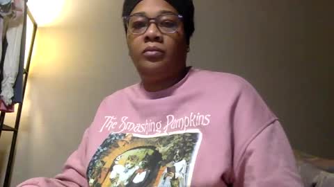 Snapshot of riversaint chatting on 12/25/24, 12:48 River Saint online show from 12/25/24, 12:48