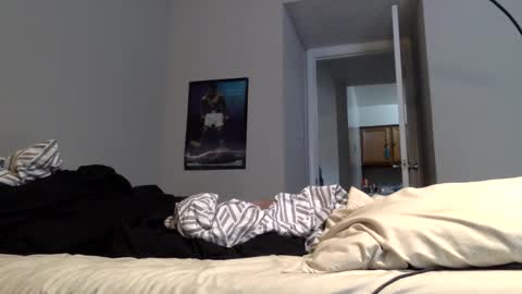 Snapshot of riversaint chatting on 03/10/25, 02:37 River Saint online show from 03/10/25, 02:37