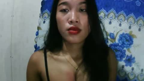 Snapshot of riyu77 chatting on 09/29/25, 04:45 riyu77 online show from 09/29/25, 04:45