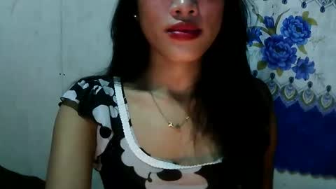 Snapshot of riyu77 chatting on 10/31/25, 11:06 riyu77 online show from 10/31/25, 11:06