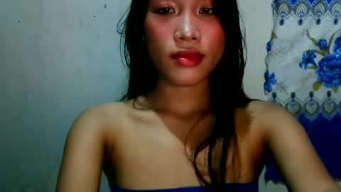 Snapshot of riyu77 chatting on 12/17/25, 08:42 riyu77 online show from 12/17/25, 08:42