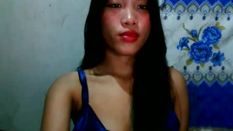 Snapshot of riyu77 chatting on 12/19/25, 10:06 riyu77 online show from 12/19/25, 10:06