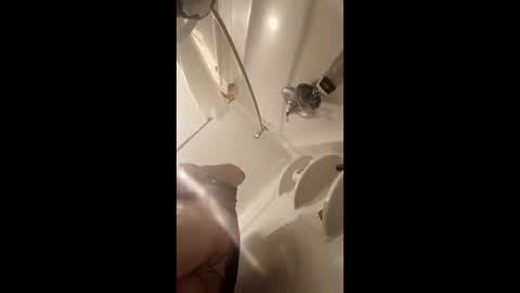 Snapshot of rjl571 chatting on 02/08/26, 02:42 rjl571 online show from 02/08/26, 02:42