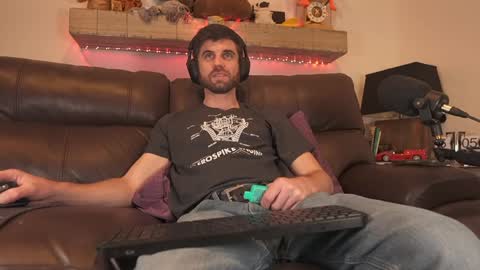 Snapshot of rndmzd chatting on 12/23/24, 11:06 Ryan aka KeylimeRy online show from 12/23/24, 11:06