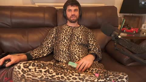 Snapshot of rndmzd chatting on 01/05/25, 10:21 Ryan aka KeylimeRy online show from 01/05/25, 10:21