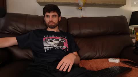 Snapshot of rndmzd chatting on 10/02/25, 04:25 Ryan aka KeylimeRy online show from 10/02/25, 04:25