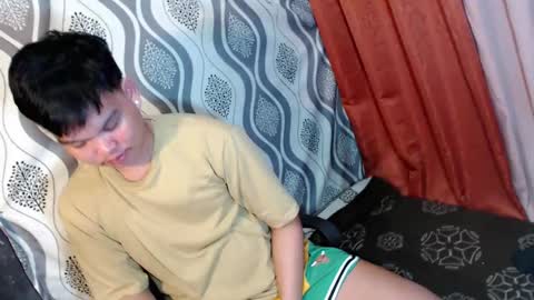 Snapshot of rnl_cum chatting on 12/15/24, 04:15 RICH MY GOAL online show from 12/15/24, 04:15