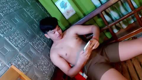 Snapshot of rnl_cum chatting on 01/04/25, 06:09 RICH MY GOAL online show from 01/04/25, 06:09