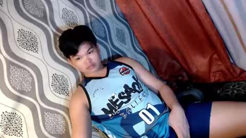Snapshot of rnl_cum chatting on 01/20/25, 01:39 RICH MY GOAL online show from 01/20/25, 01:39