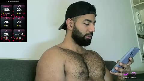 SebasRoa online show from 01/13/25, 03:47