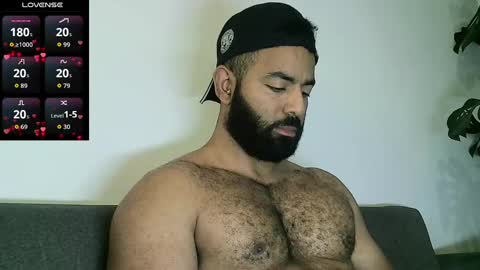 SebasRoa online show from 11/06/25, 03:46