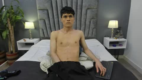 Roan Birkin online show from 02/01/25, 10:34